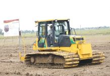 Kementan Uji Coba Teknologi Sheet-Pipe System Di Lahan Rawa dan Kering