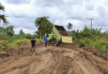 Awal Tahun, Kerja PTPN VI Bantu Perbaikan Jalan