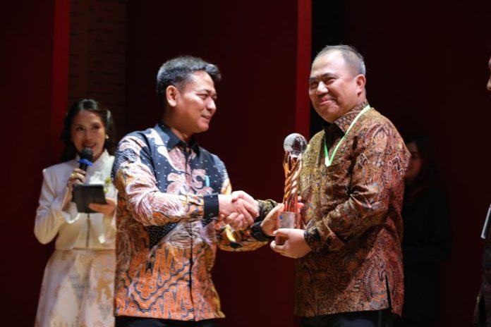 2025-11-18-17-39-46-medium_RKI_0165_6ab53f87f1